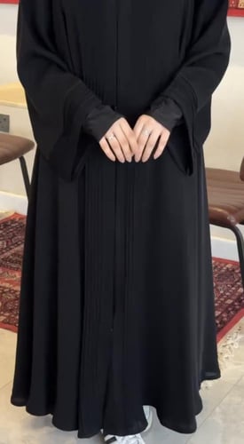 عباية إسلامية بشكل ساتر وجميل