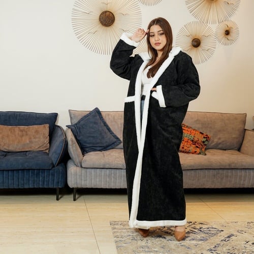 فروه نسائي بالاسم حسب الطلب