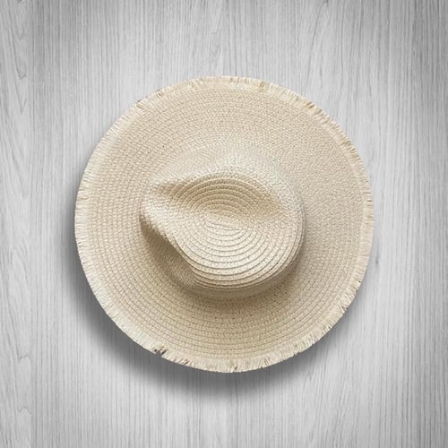 قبعة قش للشاطئ لون بيج فاتح