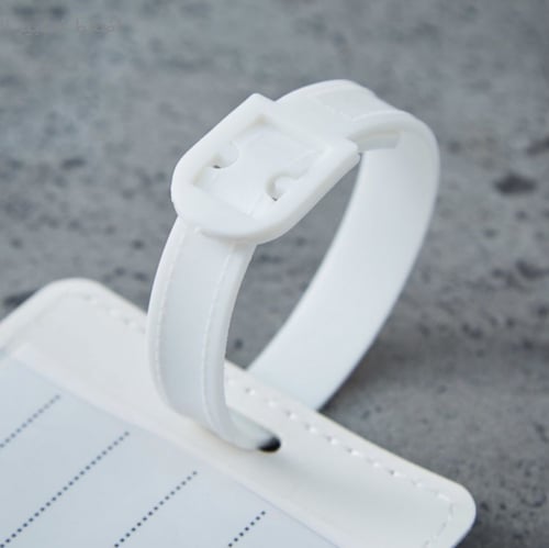 تاق حقيبة للسفر مصمم بشكل انيق وجميل