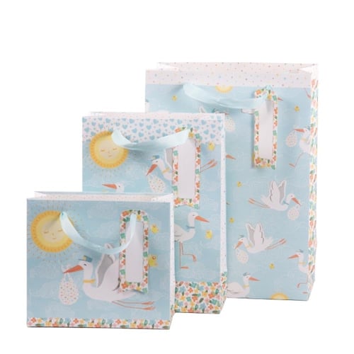 كيس هدايا - مقاس وسط 25*18*8 سم