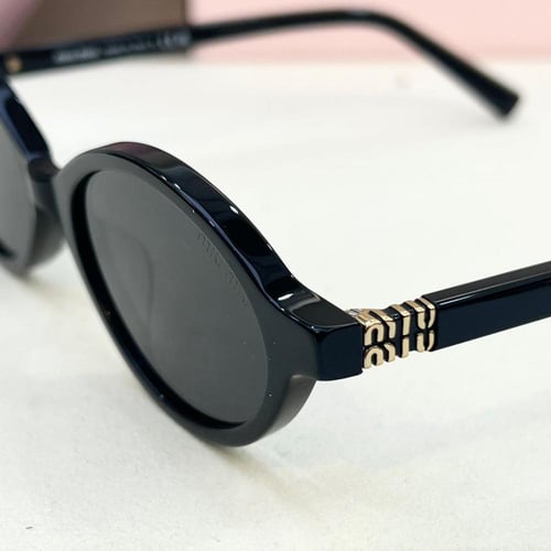نظارة ميو ميو | Sunglasses Miu Miu