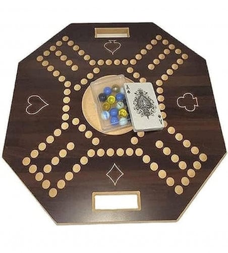 لعبة لوحية من جاكارو للتخطيط الاستراتيجي