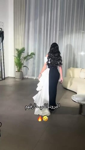 فستان نسائي كريب مع تفته استرتش تطريز يدوي