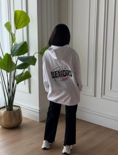 بلوفر تخرج رجالي نسائ بالاسم وعام التخرج تطريز