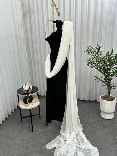 فستان نسائي باربي مع جورجيت