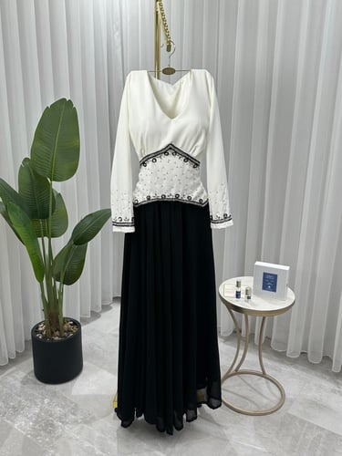 فستان نسائي سهره قماش باربي مع جورجيت