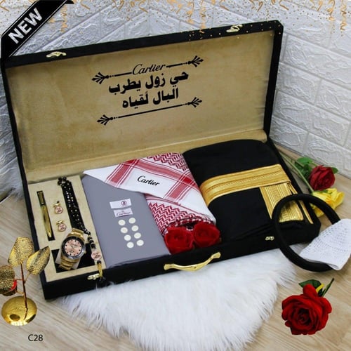 طقم رجالي ماركة كارتير