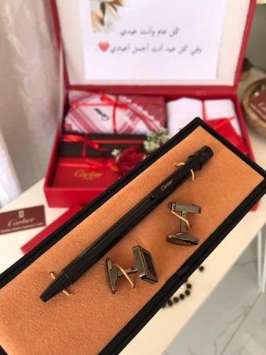 طقومات وبكسات هدايا رجالي قماش ماركة كارتير مع توا...