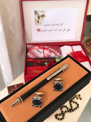 طقومات وبكسات هدايا رجالي قماش ماركة كارتير مع توا...