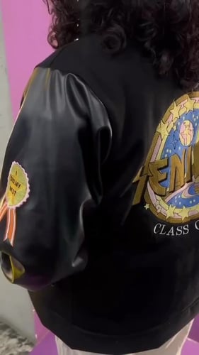 جاكيت تخرج بالاسم وعام التخرج جاكيت سنيور 2026