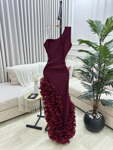 فستان سهرة قماش باربي مع اورجنزا