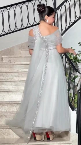 فساتين حوامل للعيد قماش تل مع تفته