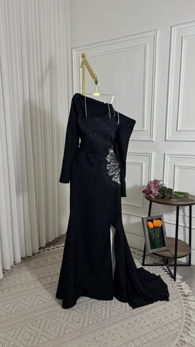 فستان مناسبات قماش باربي مع شيفون