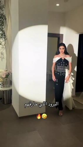 فستان نسائي كريب مع تفته استرتش تطريز يدوي