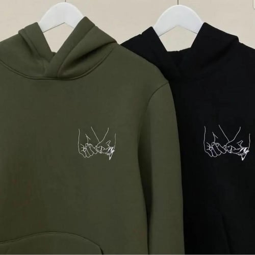 بلوفر وهودي تخرج مع إضائة