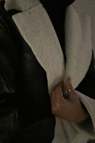 فرو شتوي مع جلد متوفر نسائي رجالي مع جلد طبيعي