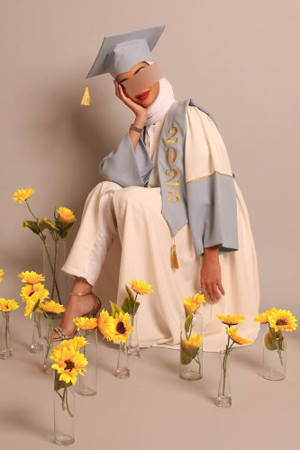 عبايات تخرج البشت 2026 مع وشاح وقبعه تفصيل حسب الط...