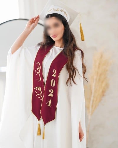 عبايات تخرج 2026 بالاسم تفصيل حسب الطلب