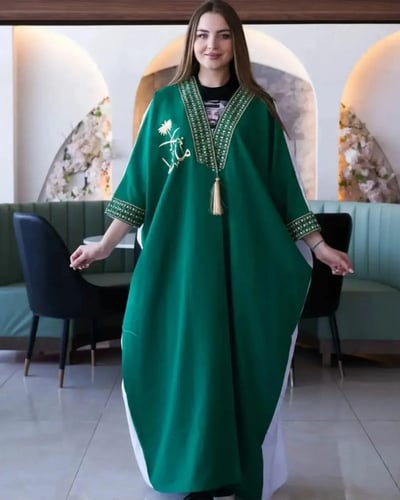 بشت اليوم الوطني نسائي بالاسم حسب الطلب +الرايه ال...