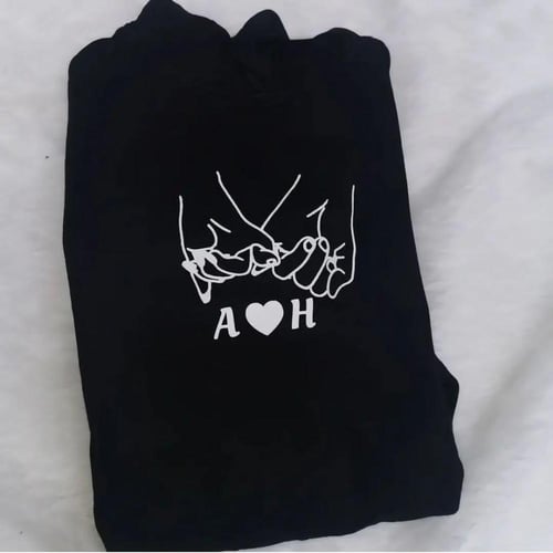 بلوفر وهودي تخرج مع إضائة