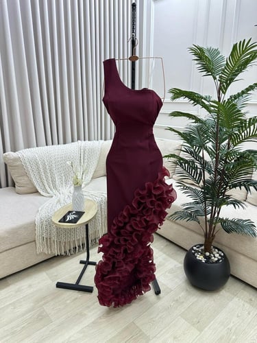 فستان سهرة قماش باربي مع اورجنزا