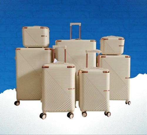 طقم حقائب وشنط سفر ماركة