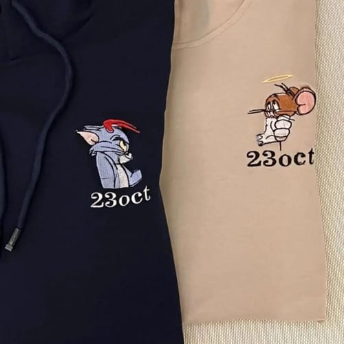 بلوفر وهودي تخرج مع إضائة