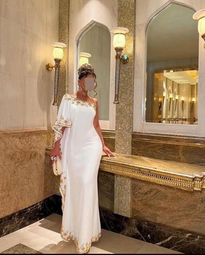 فستان نسائي اوف وايت تطريز يدوي قماش باربي