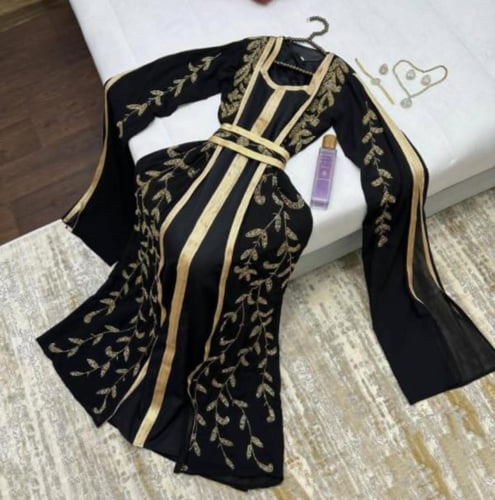 فستان نسائي قماش باربي مع شيفون