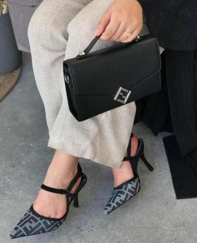 كعب وشنطه فندي كعب وشنط FENDI مع توابع الماركة