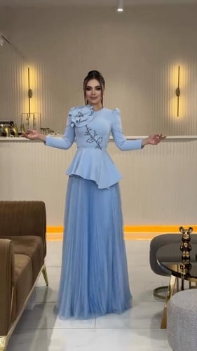 فستان نسائي سهره قماش باربي مع تول ناعم دبل كلوش