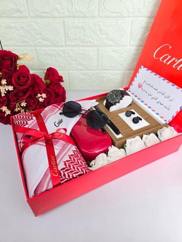 طقومات وبكسات هدايا رجالي قماش ماركة كارتير مع توا...