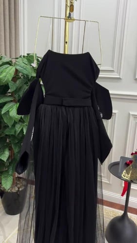 فستان نسائي سهره قماش كريب استرتش