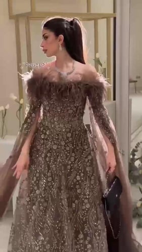 فستان نسائي سهره قماش شك سهره مع ريش أصلي