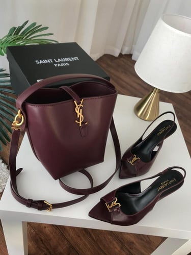 كعب وشنطه سان لوران كعب وشنط SAINT LAURENTمع توابع...