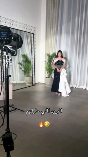 فستان نسائي كريب مع تفته استرتش تطريز يدوي