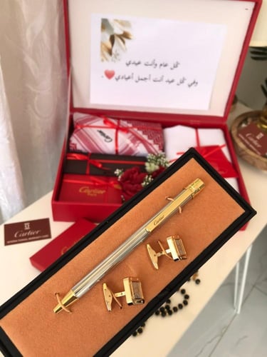طقومات وبكسات هدايا رجالي قماش ماركة كارتير مع توا...