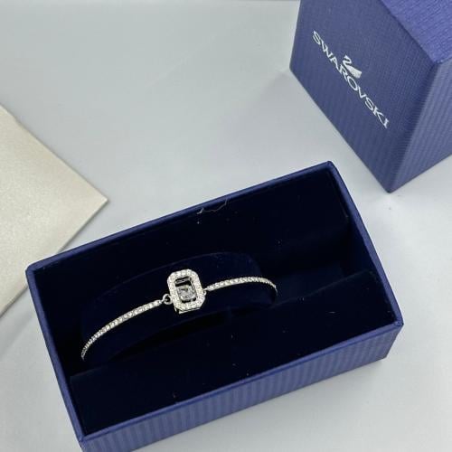 سوارة سوارفسكي