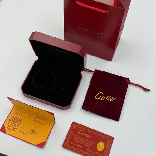 سوارة كارتير خيط اسود