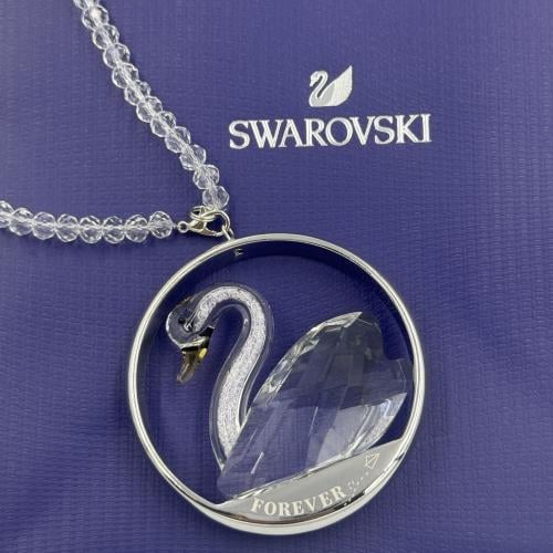 تعليقة سوارفسكي فضي شامل الملحقات