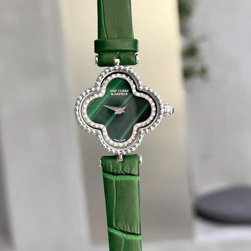 ساعة فان كليف اخضر وفضي شامل الملحقات