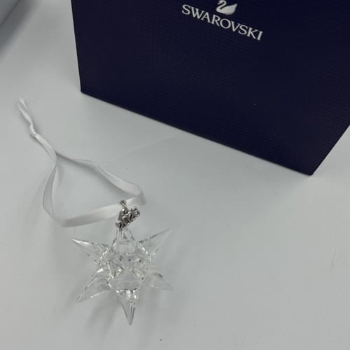 تعليقة سوارفسكي 2026 فضي شامل الملحقات