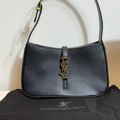 شنطة ايف سان لوران