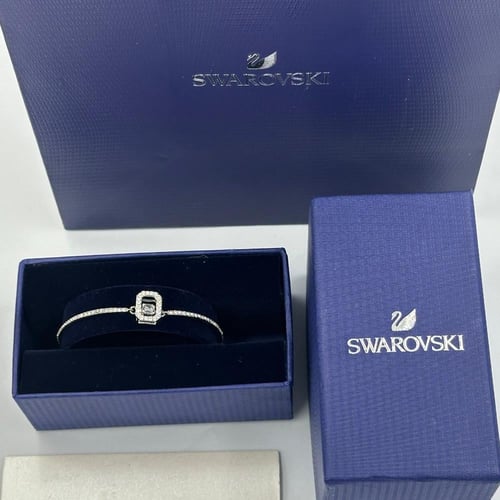 سوارة سوارفسكي