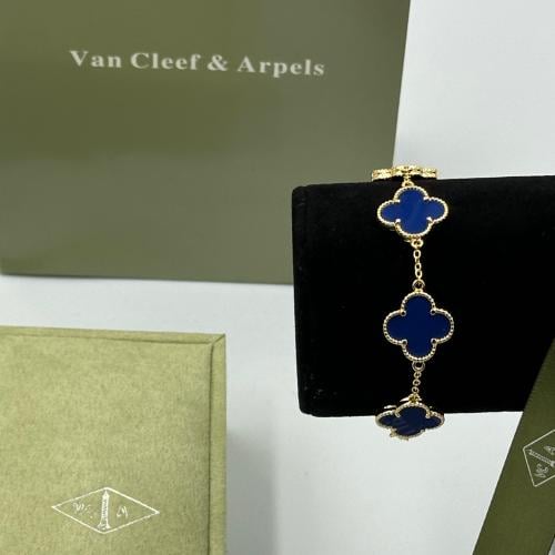 سوارة فان كليف ازرق شامل الملحقات