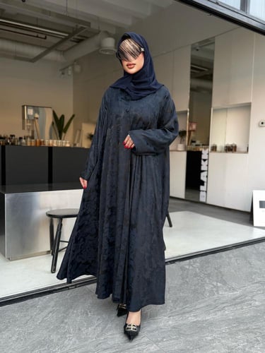 عبايه ملونه حرير