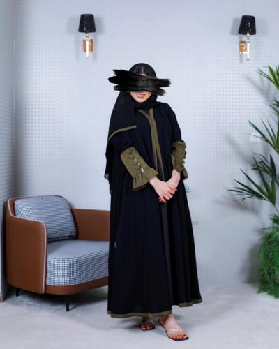 عباية ملونه