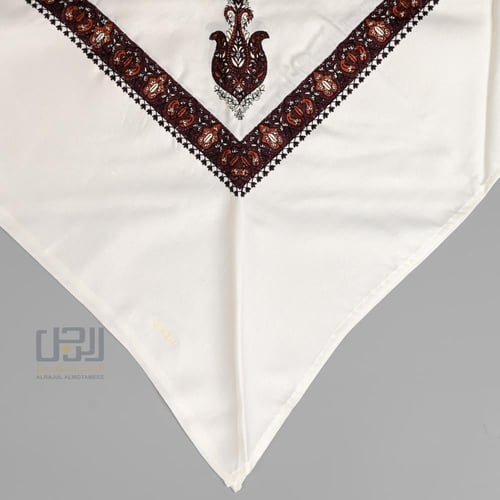 غترة بروجيه شتوي بيج مطرز باللون البني!