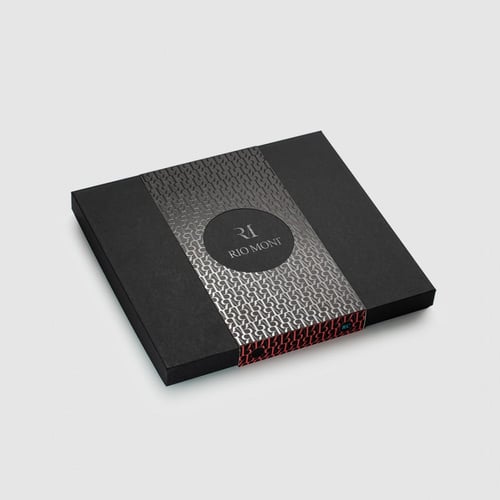 شماغ ريو مون شبابي أحمر مع محفظة كاربون فايبر